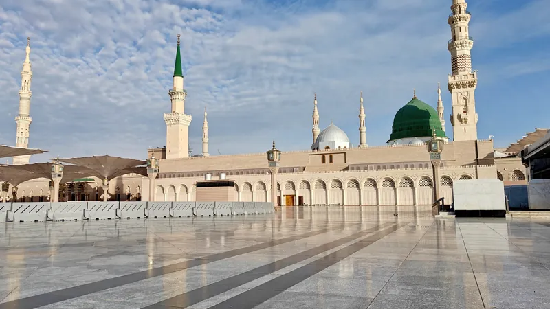 Al-Masjid an-Nabawi (Prophet's Mosque)