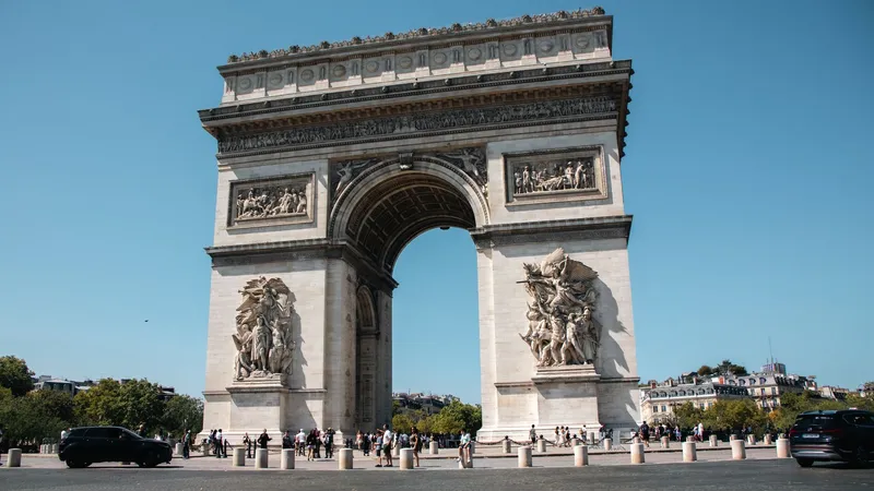 Arc de Triomphe