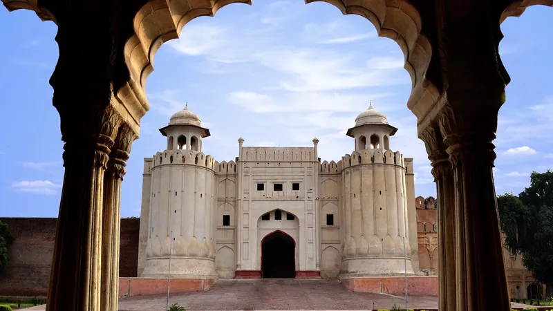 Lahore Fort (Shahi Qila)