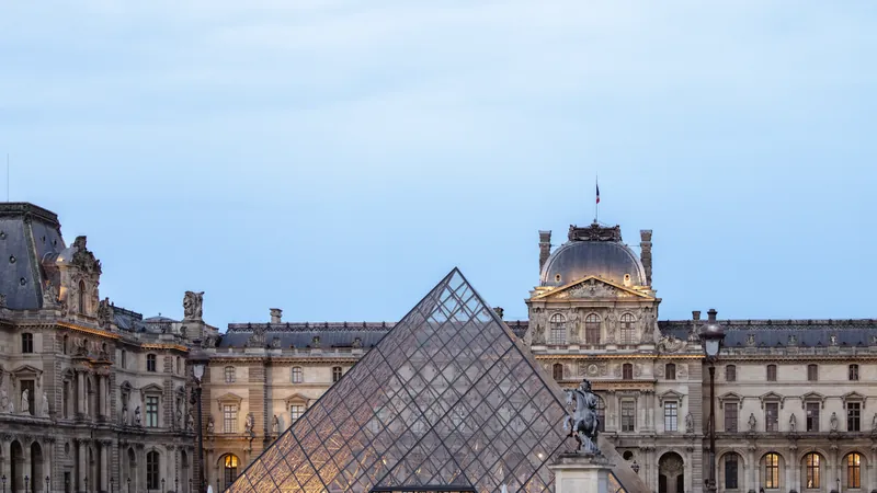 Louvre Museum